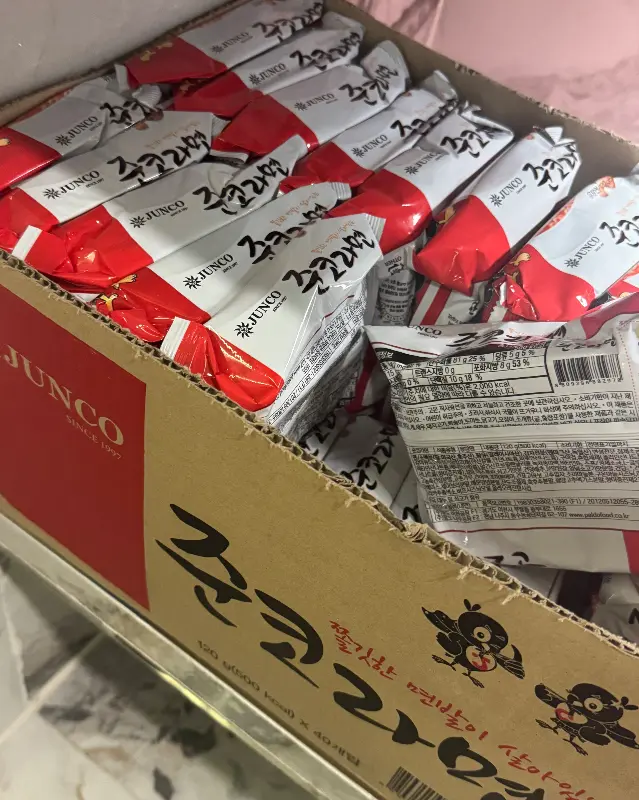 준코의 상징, 무한리필 라면