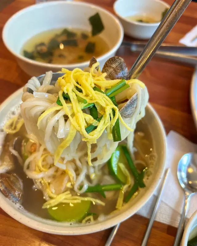 바지락 칼국수의 모습