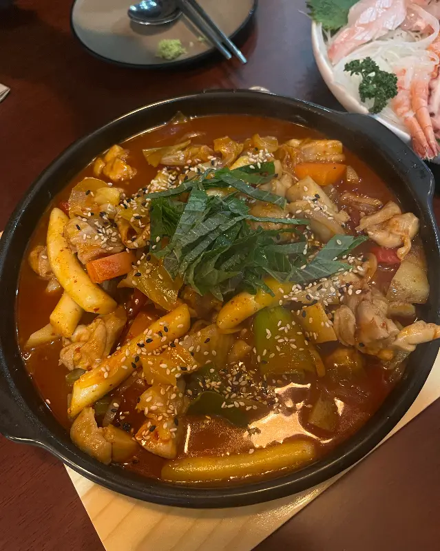 매콤달콤한 양념이 일품인 닭볶음탕