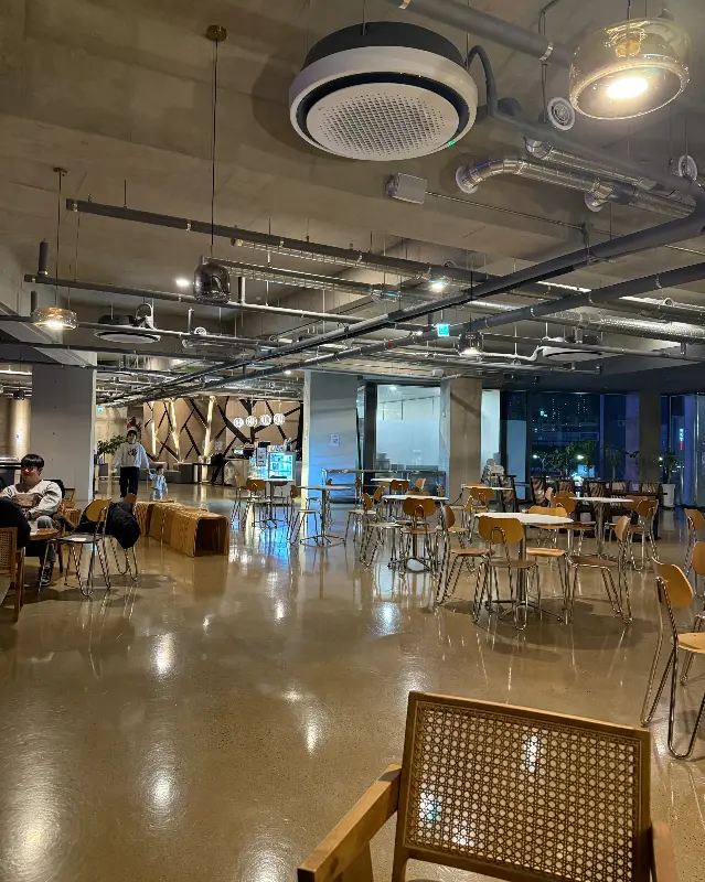 마리스텔라 내부 인테리어