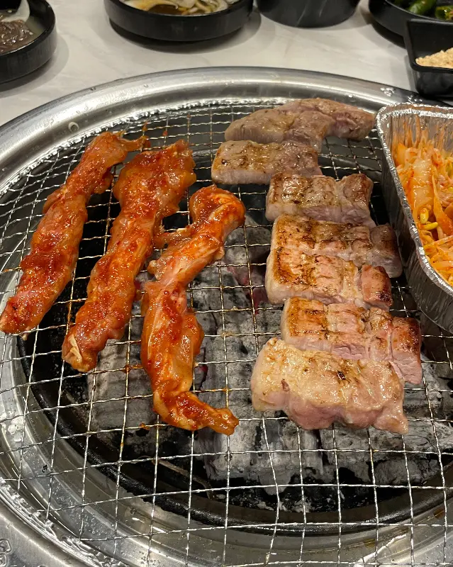 쫄깃한 면발의 시골된장국수