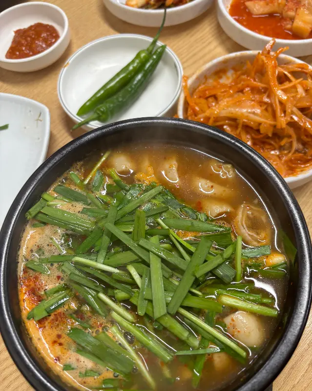 천천피순대 밑반찬