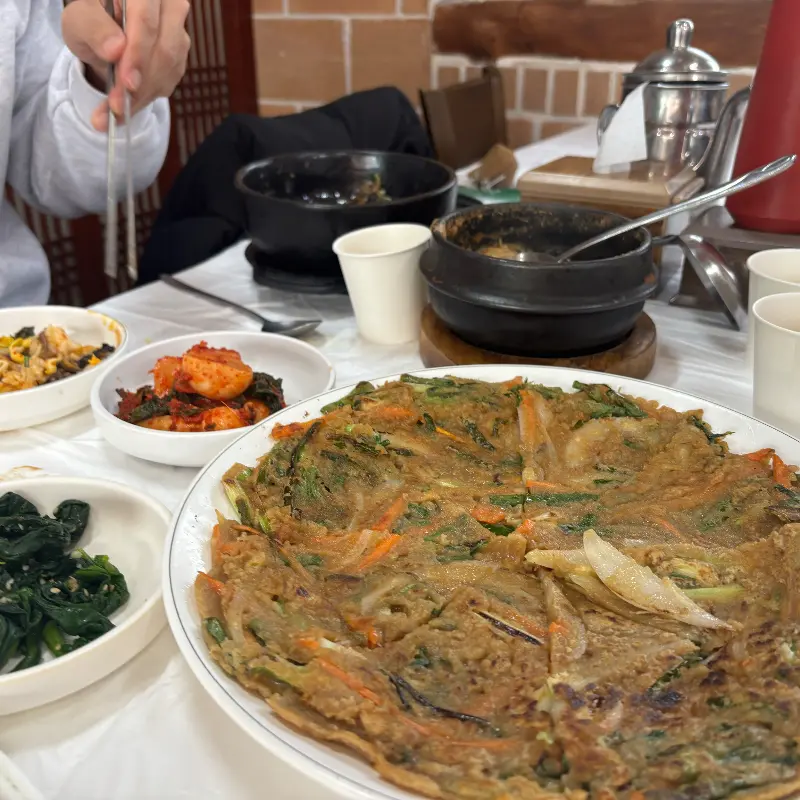 도토리전과 반찬들