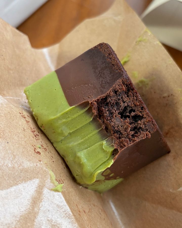 말차 브라우니 단면