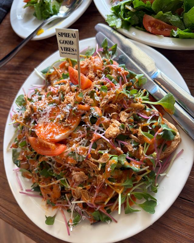 아보카도 토스트