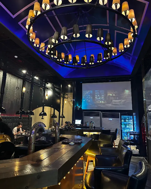 데블스램&펍 문정점 내부 전경