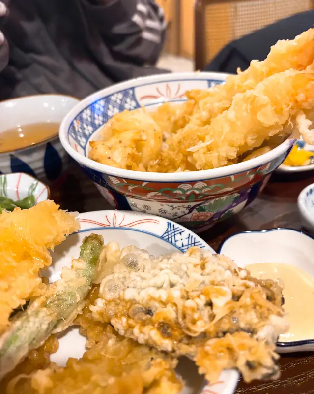 바삭함이 살아있는 텐동 튀김