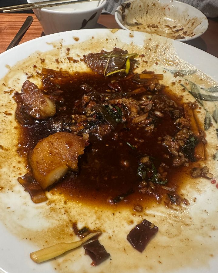 봉추찜닭 테이블 세팅