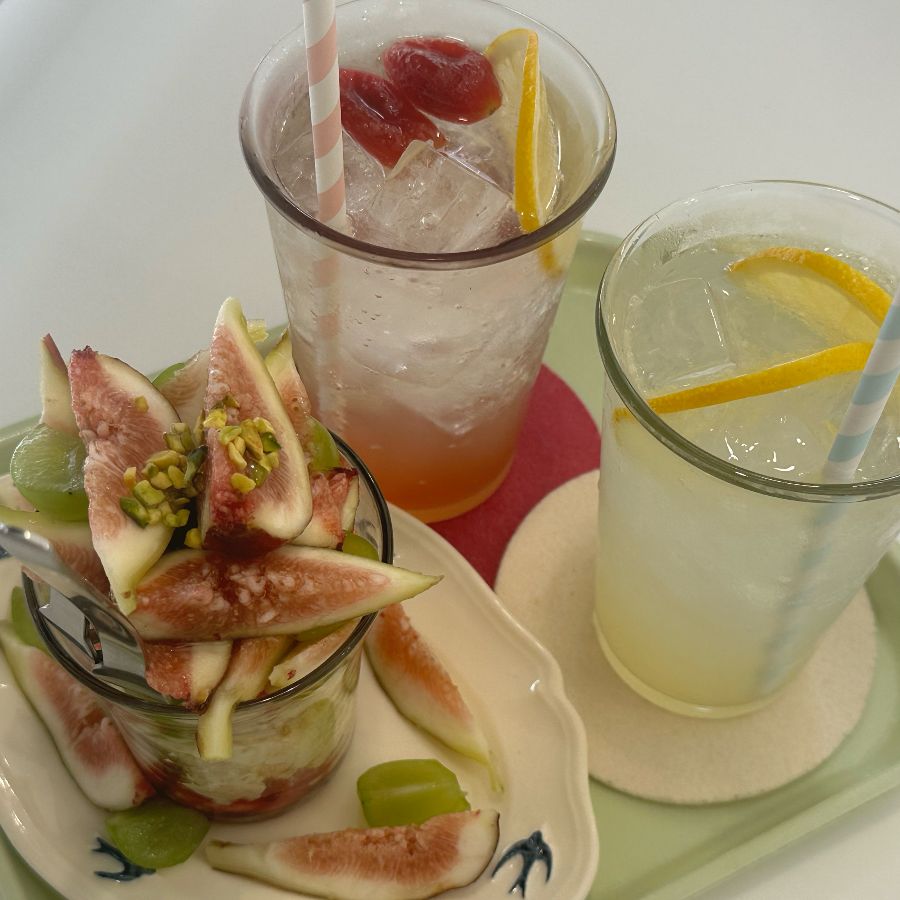 무화과가 듬뿍 올라간 디저트