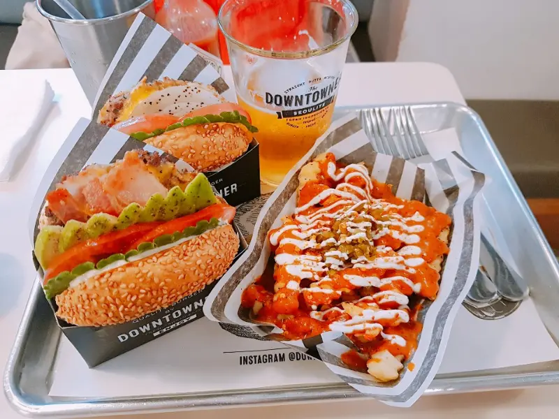 햄버거와 음료, 감자튀김