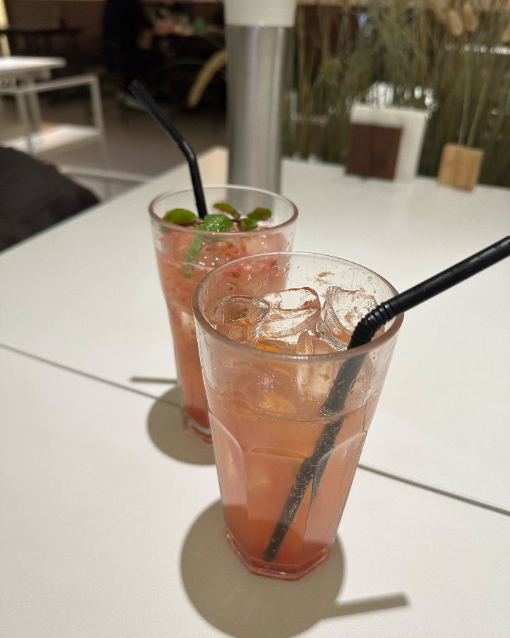 라임 에이드와 레몬 스카이