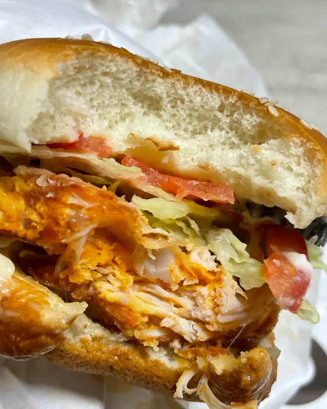 딥치즈버거 단면