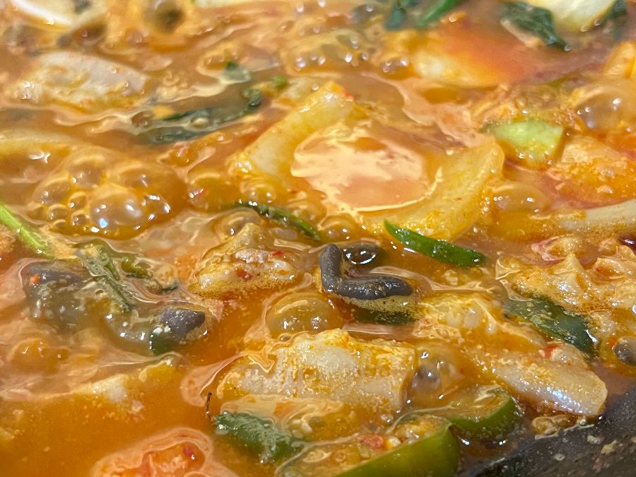 보글보글 끓는 곱창전골