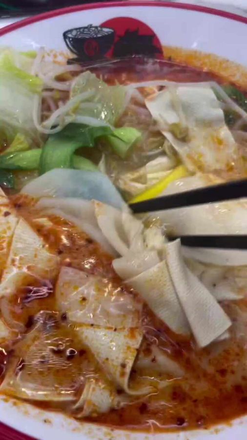 푸짐한 마라탕의 모습