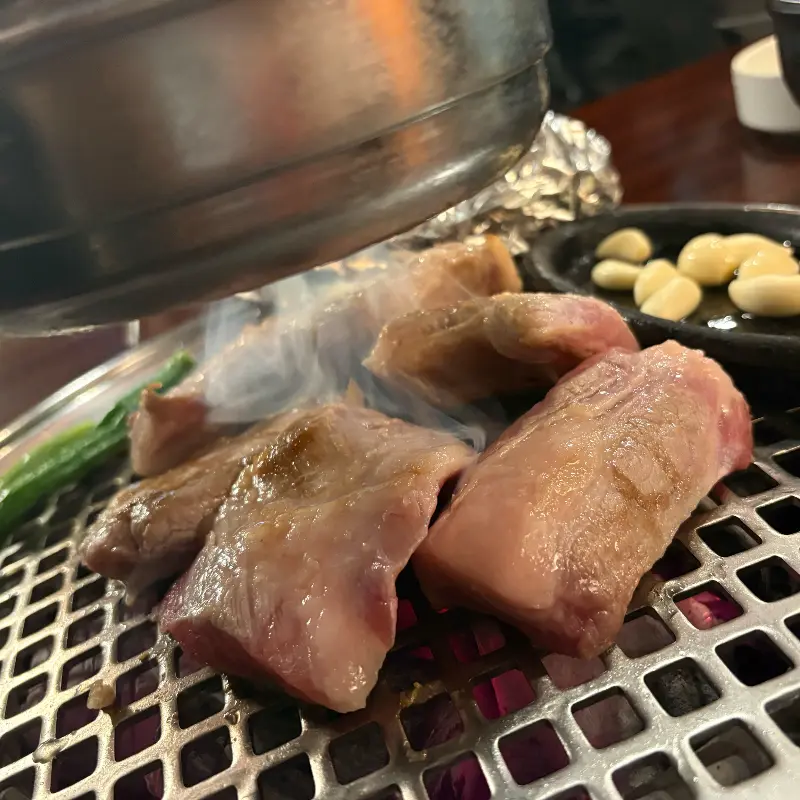 노릇하게 구워진 가브리살