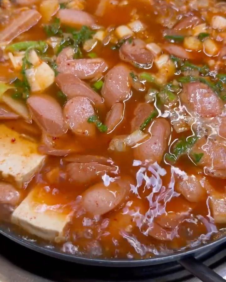 부대찌개로 변신한 부대볶음