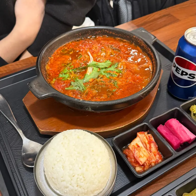 김치 나베 한상차림