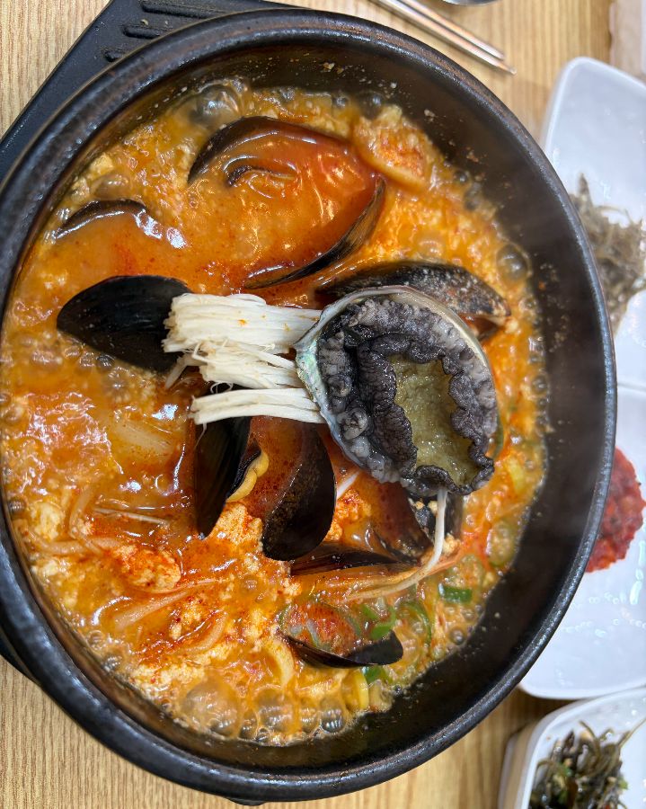 얼큰하면서도 고소한 치즈쫄면순두부