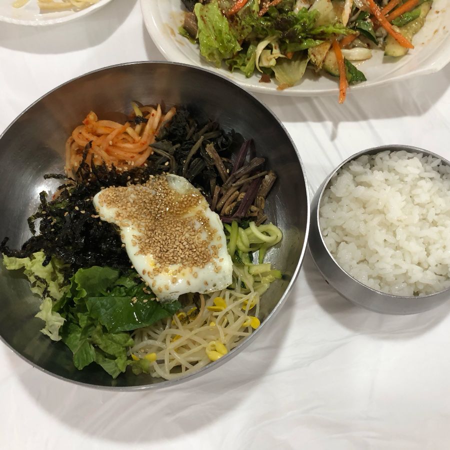 산채비빔밥 근접샷