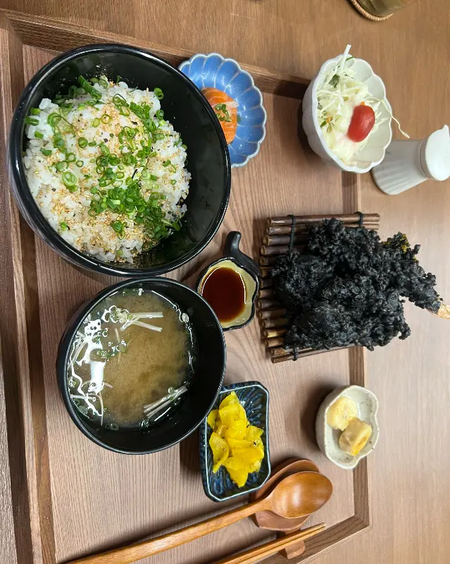 오오무의 따뜻한 미소된장국