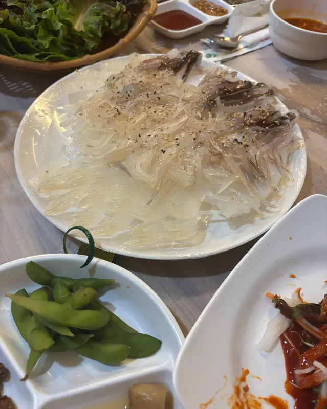 싱싱한 오징어회