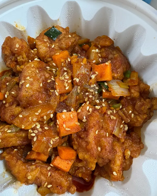 윤기가 흐르는 깐풍육