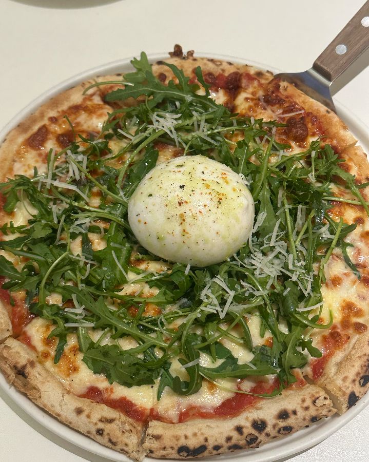 트러플 향 풍기 피자