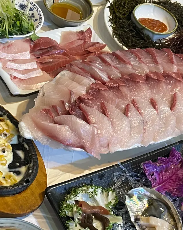 푸짐한 대방어 한 상 차림