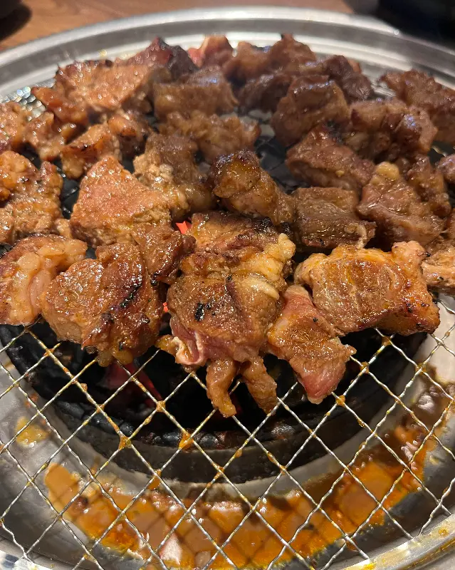 맛있게 익어가는 갈비