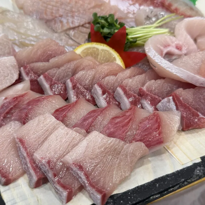 신선함이 느껴지는 모듬회 한 상