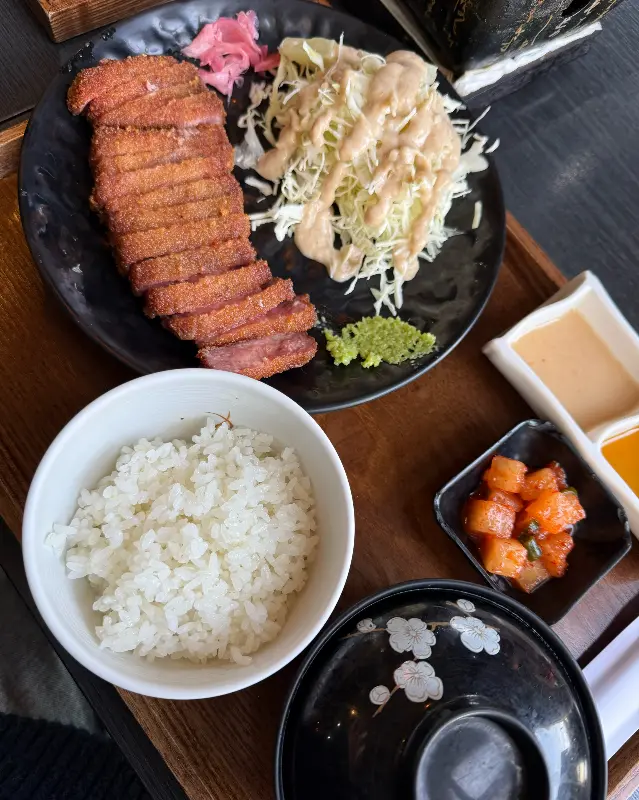 잘 익은 규카츠 단면