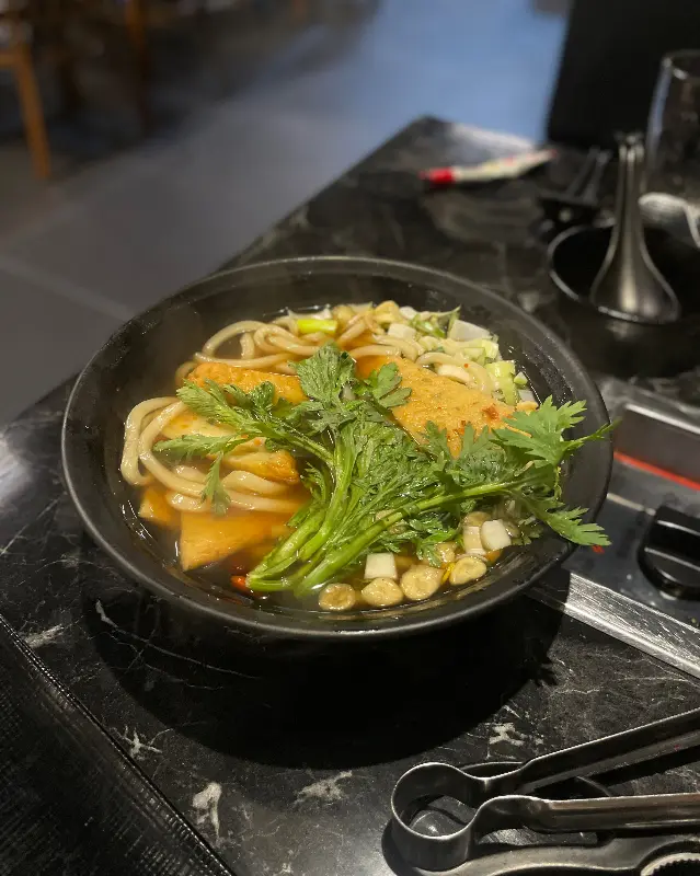 푸짐한 우동 한 그릇