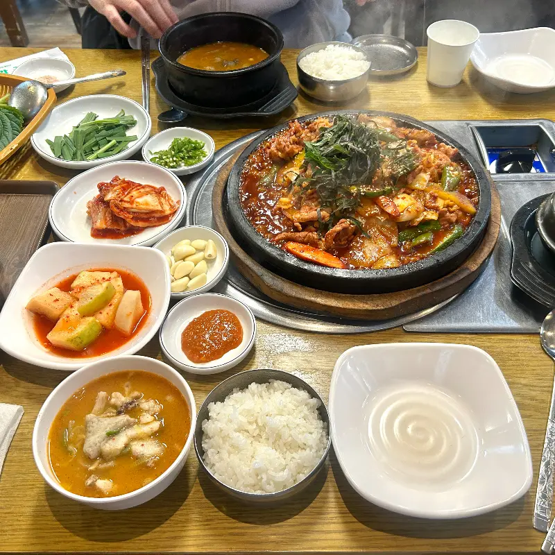 푸짐한 한 상 차림