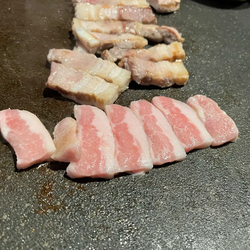 맛있게 구워지는 고기