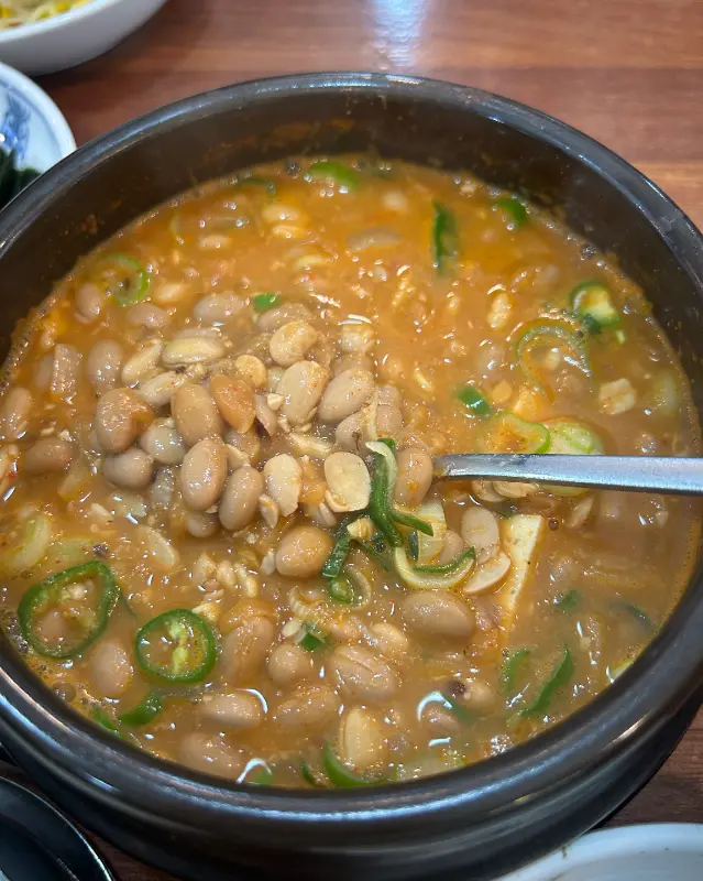 푸짐한 콩애가 한상차림