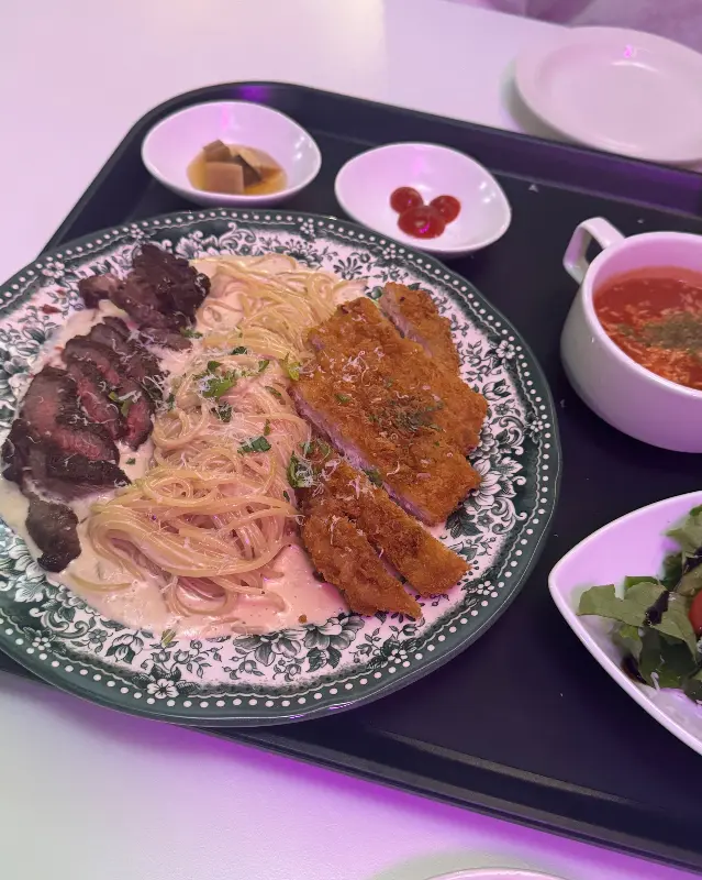 스테이크와 파스타