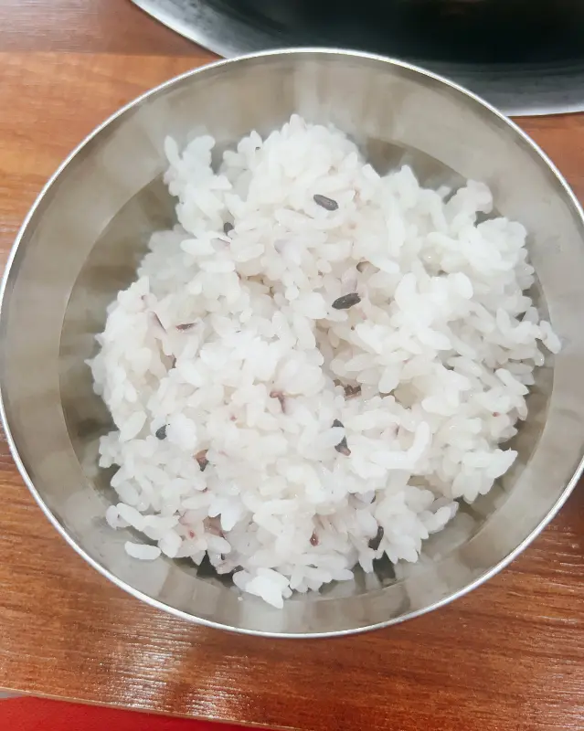 윤기가 흐르는 쌀밥