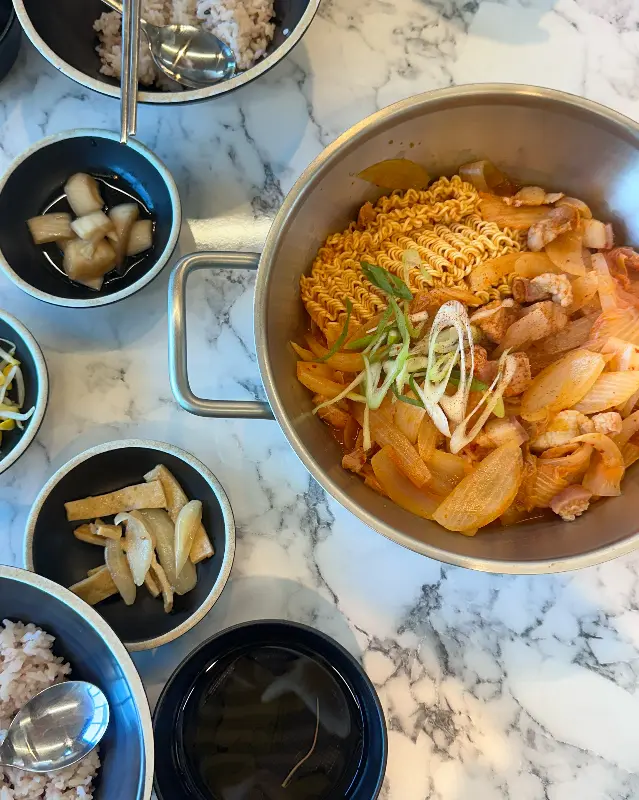 맛깔스러운 김치찌개