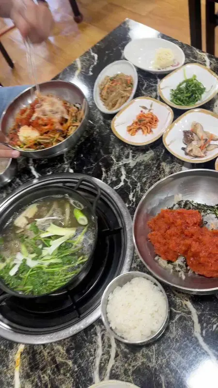 물회, 알밥, 매운탕