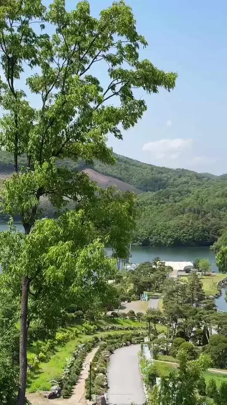 투썸플레이스 벨포레점 내부