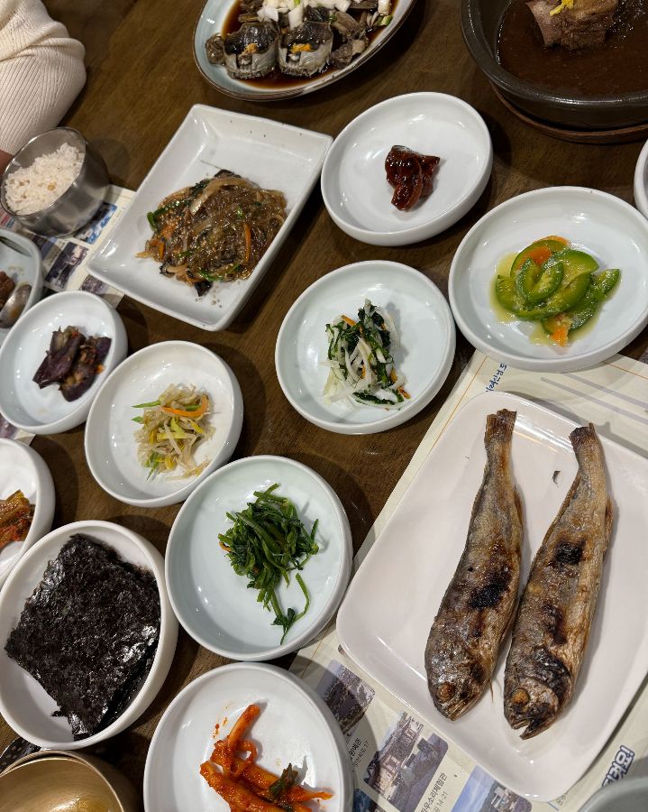 정갈한 반찬들의 모습