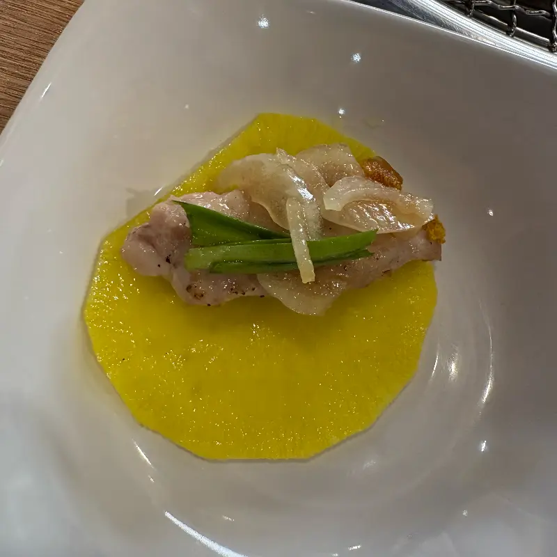 정갈하게 차려진 밑반찬들