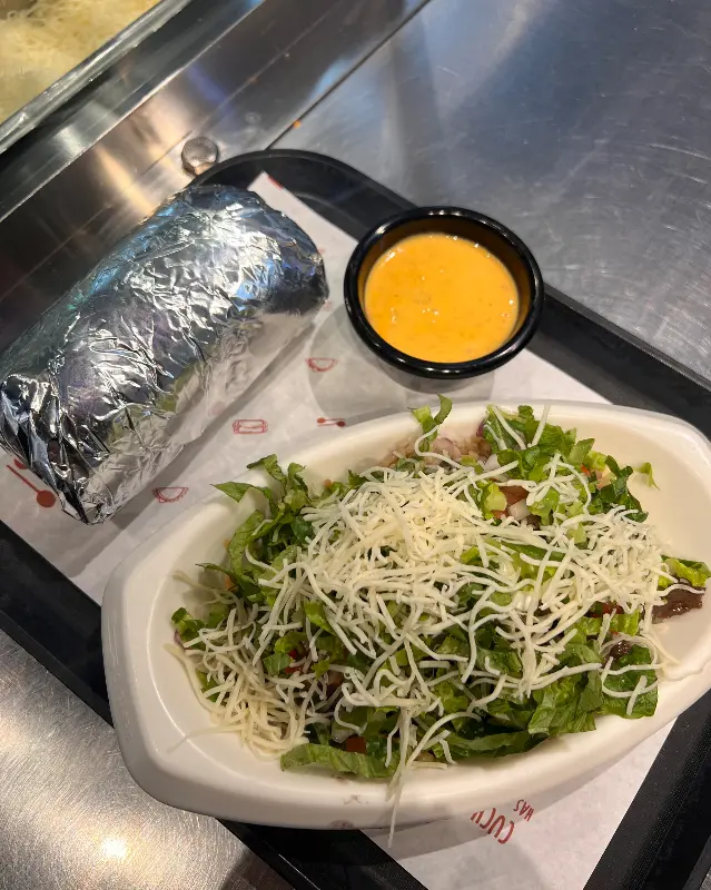 쿠차라 브리또와 소스