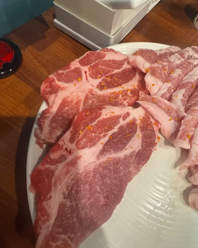 목살의 신선한 비주얼