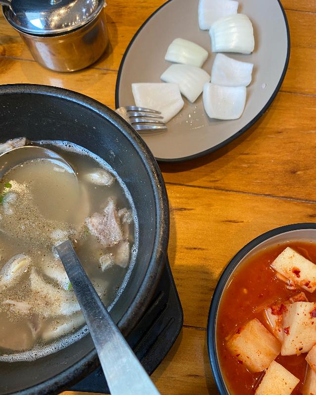 순대국과 기본 찬