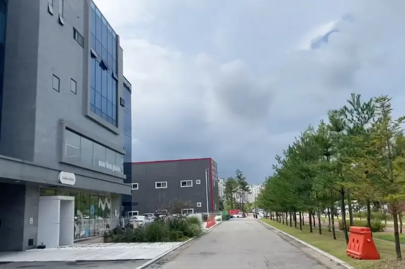 카페 외부 전경 사진