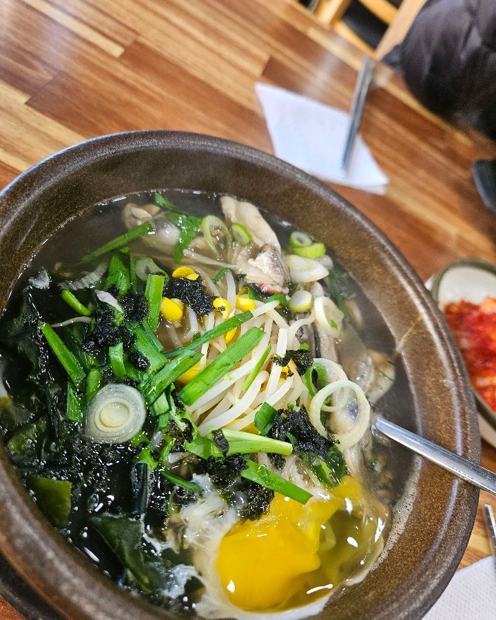 24시전주명가콩나물국밥 봉화점 굴국밥 비주얼