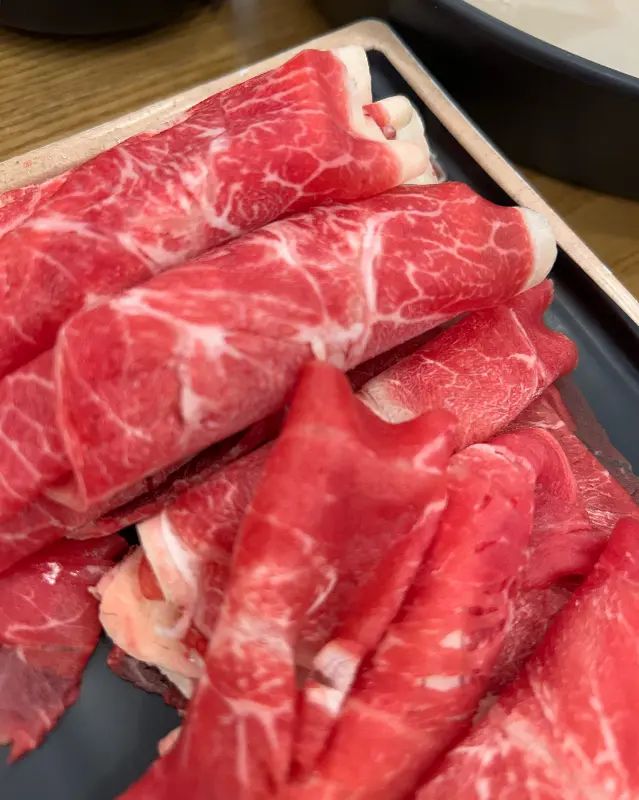 신선한 소고기의 마블링