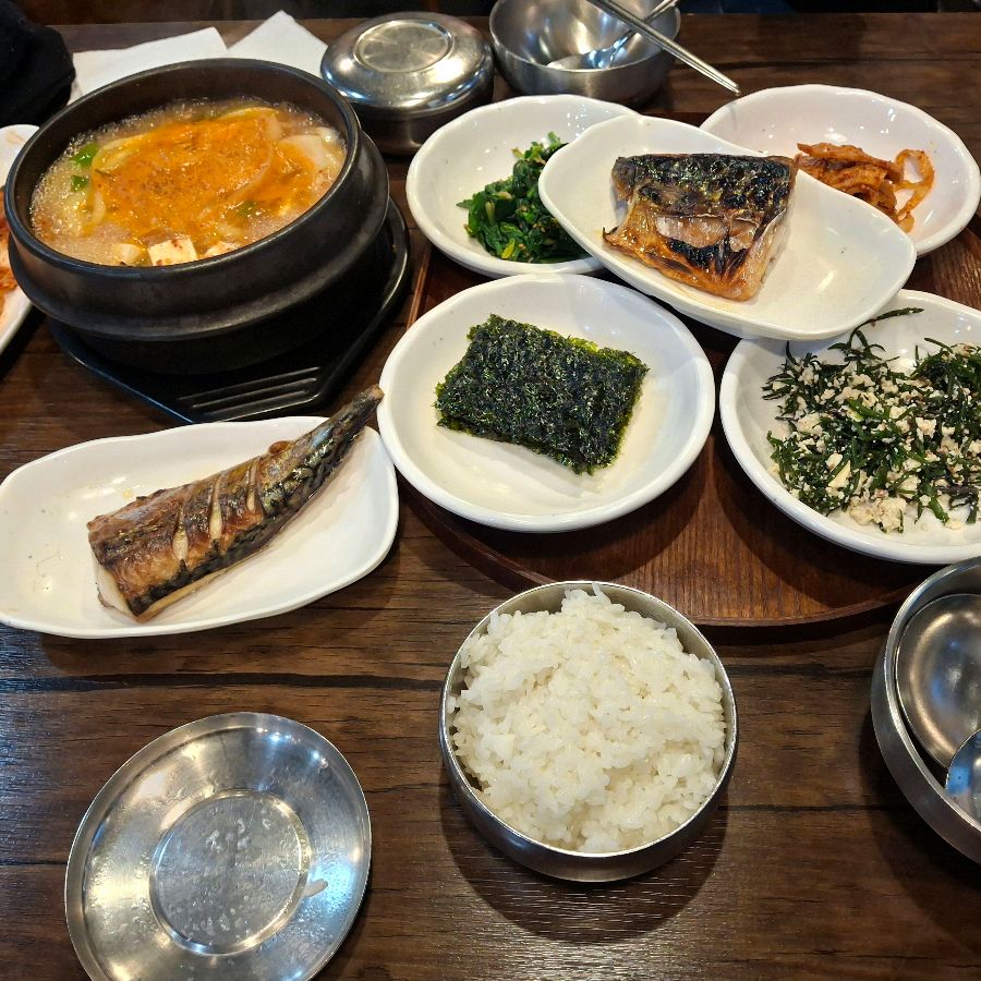 삼거리식당 창원유니시티점 된장찌개와 고등어구이