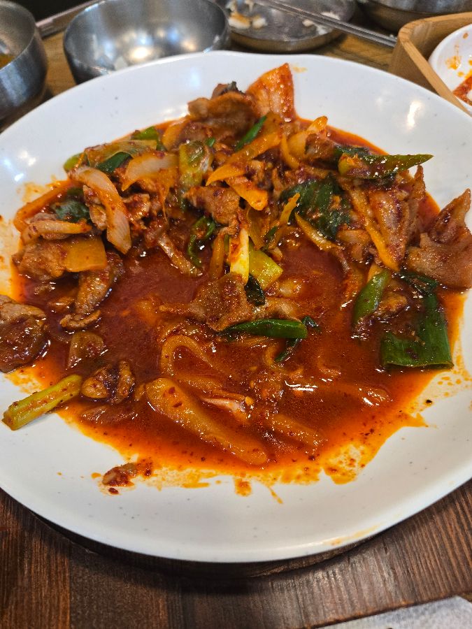 삼거리식당 창원유니시티점 두루치기 클로즈업